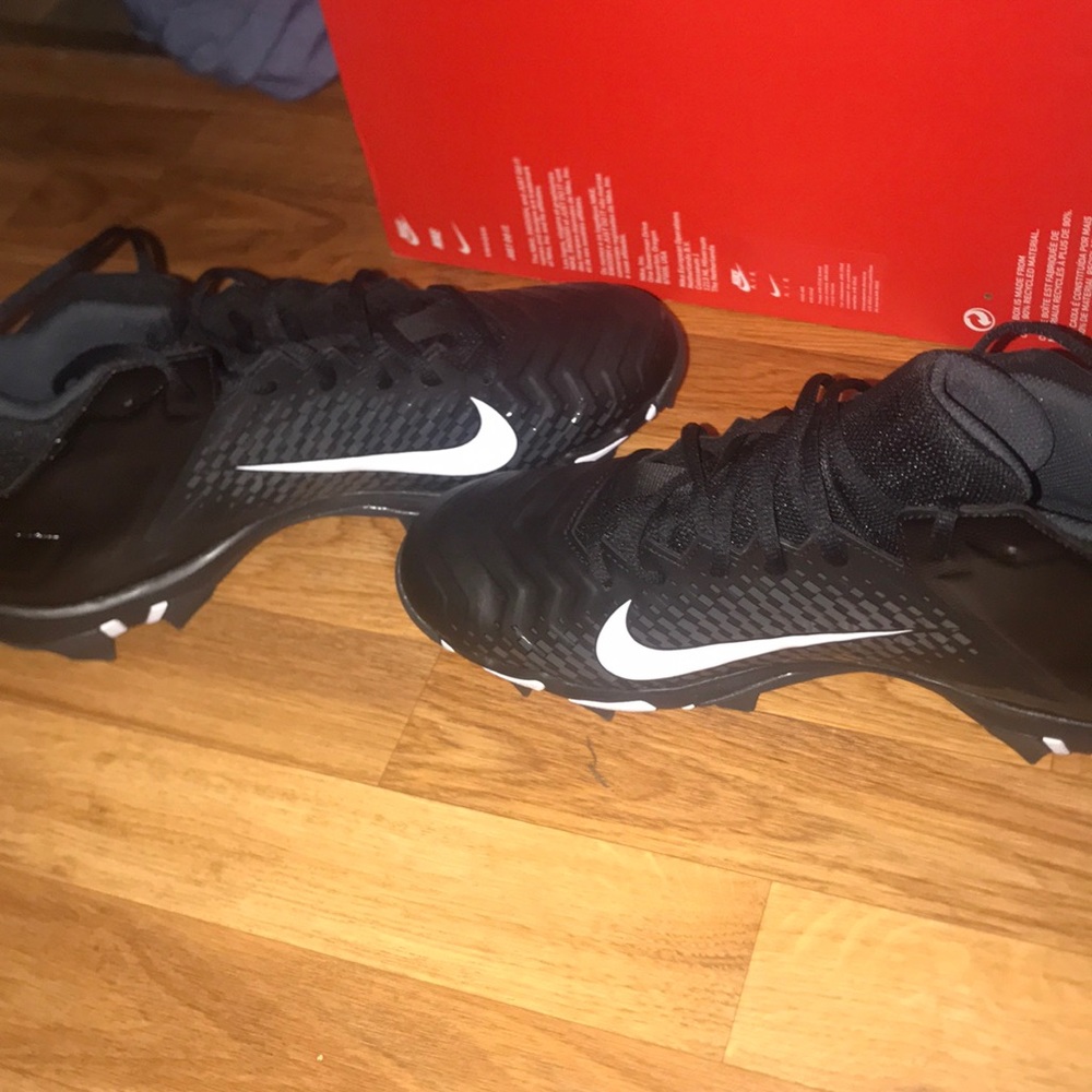 Football cleats